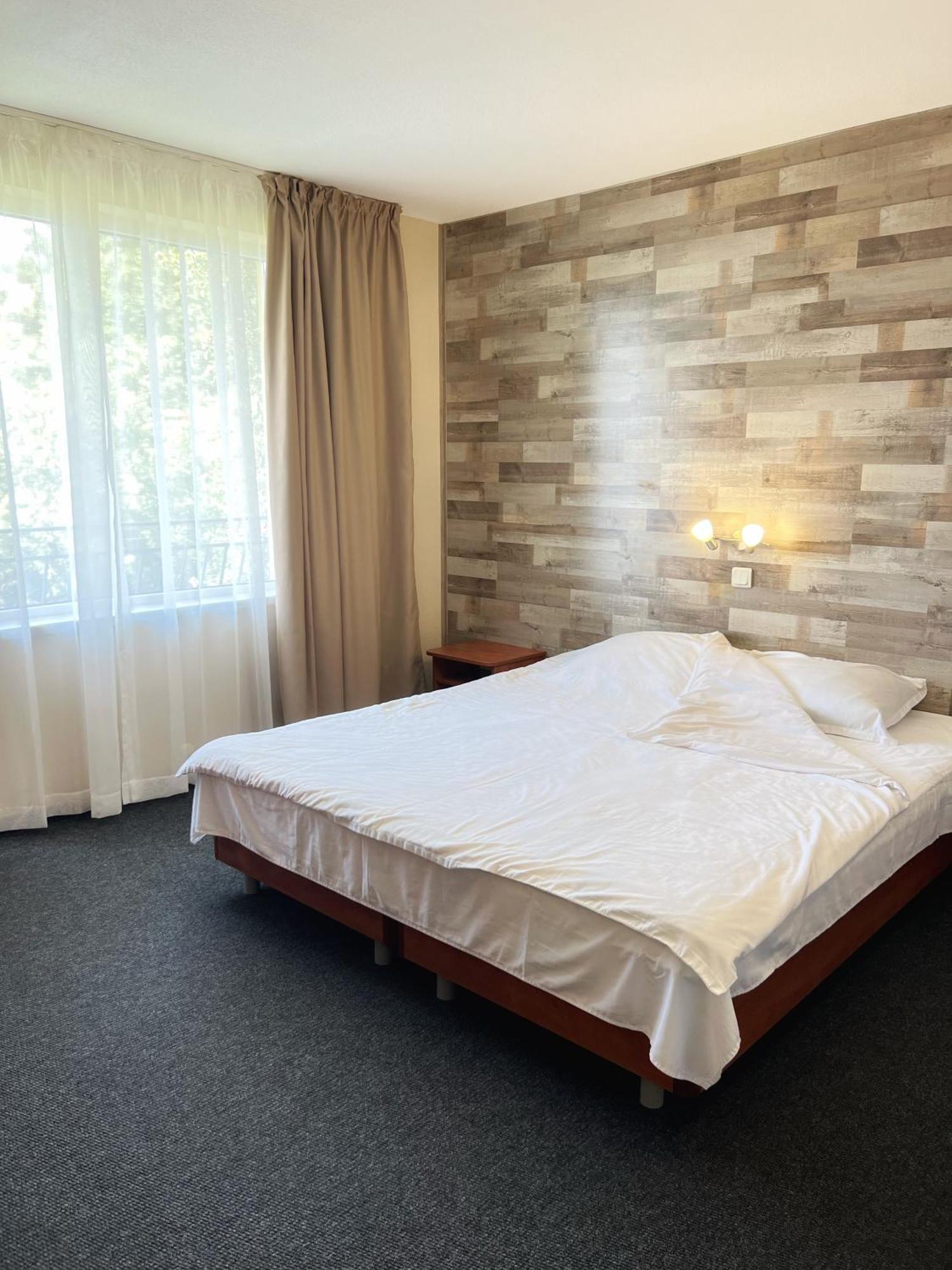 Hotel Jambo Sables d'or Extérieur photo
