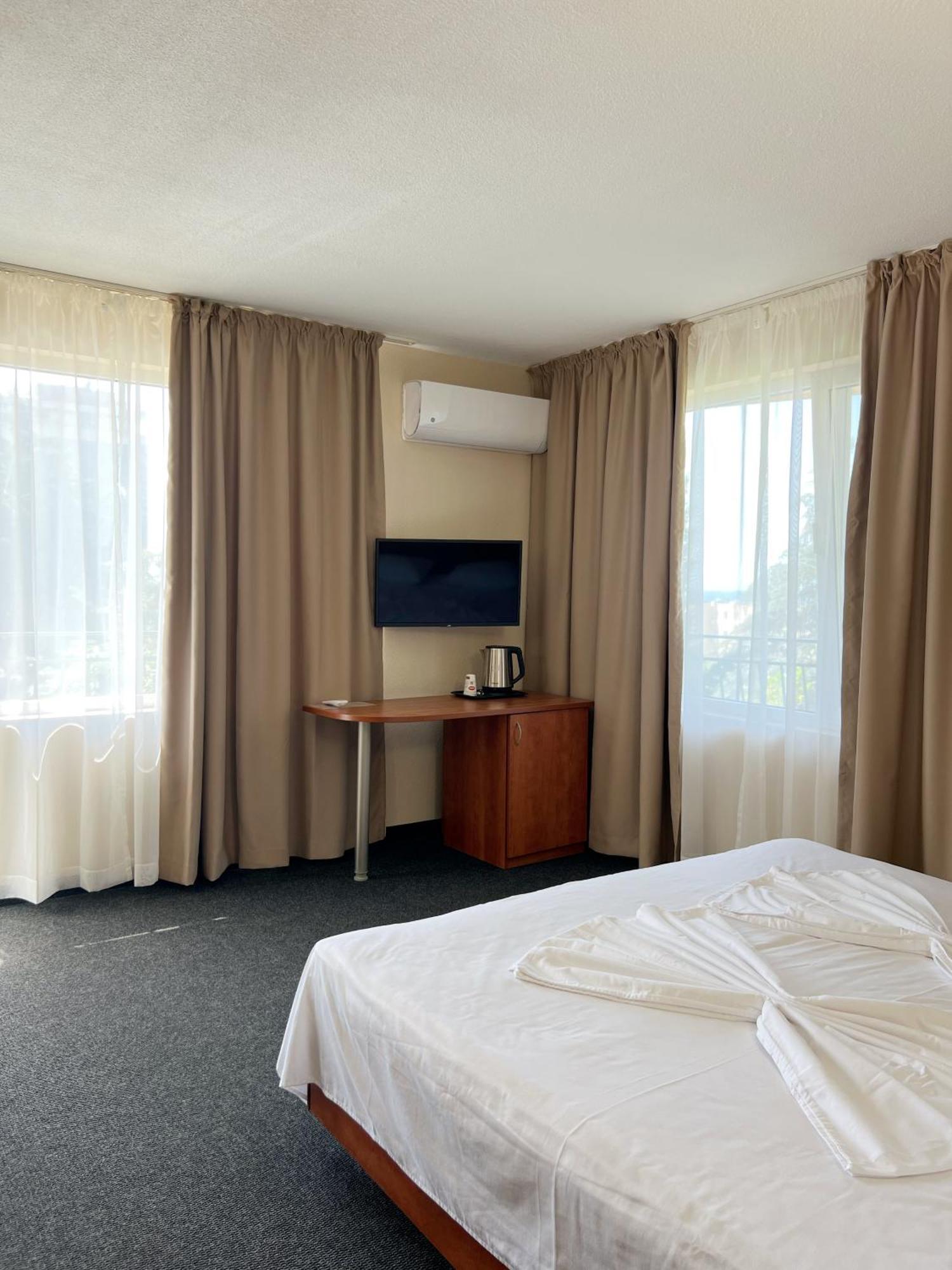 Hotel Jambo Sables d'or Extérieur photo